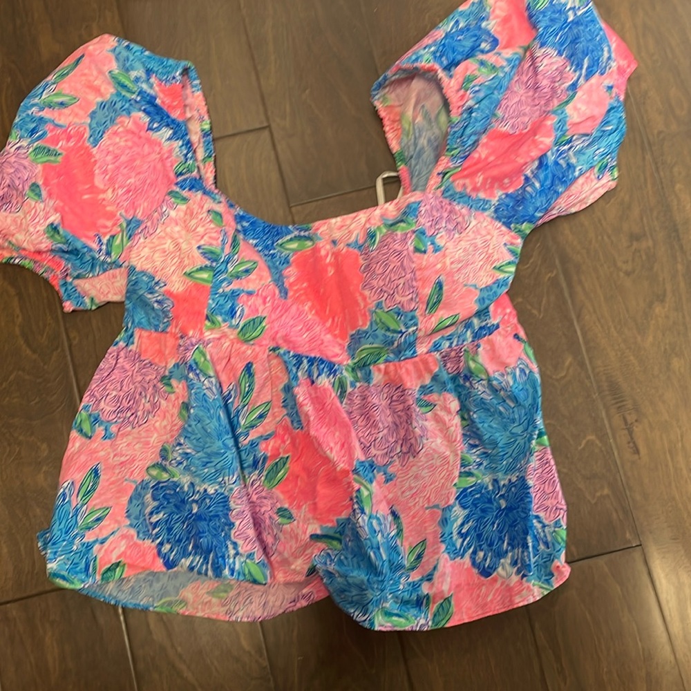 Lilly Pulitzer top